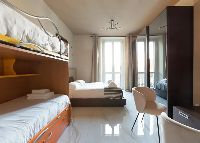 Guesthost - Bright With Balcony - Piazzale Loreto *