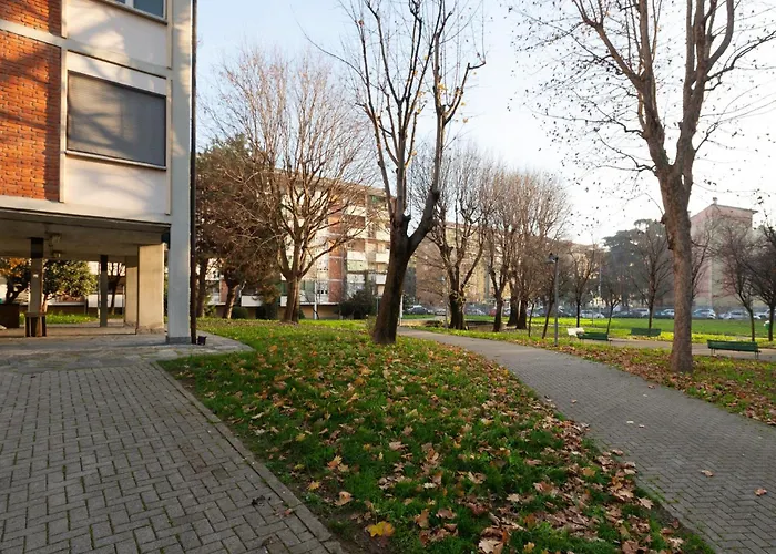 Guesthost - Modern With Balcony Near Niguarda Hospital شقة ميلان