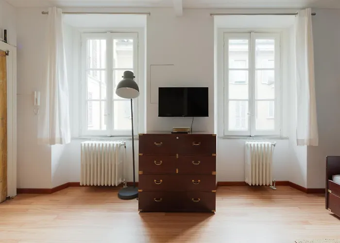 Appartement Guesthost - Sant'ambrogio & Duomo Elegant *