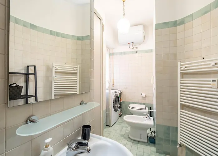 Guesthost - Naviglio Pavese Comfortable With Balcony! Appartement *