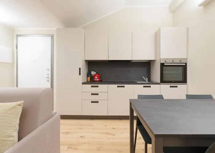 Guesthost - Primaticcio M1 Modern And Bright * Milano