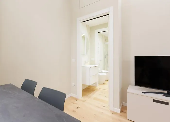 Guesthost - Primaticcio M1 Modern And Bright Lejlighed *