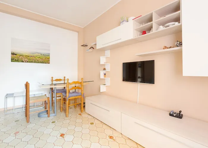 Guesthost - With Balcony- M3 Maciachini Apartamento Milán