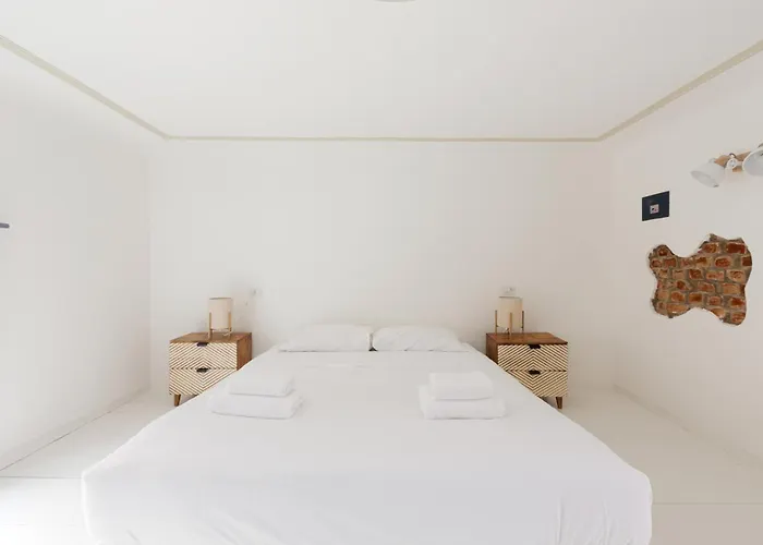 Amendola- Cozy On 2 Levels Appartement