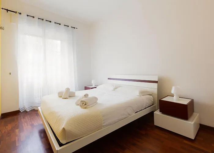 Apartment Guesthost - Gambara Balcony Mailand