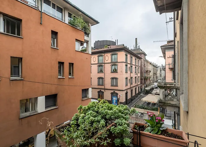 Guesthost - Brera Escape! Exclusive Roomy Flat Apartmán Milán