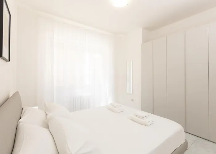 Design And Fashion - New Bright Milán