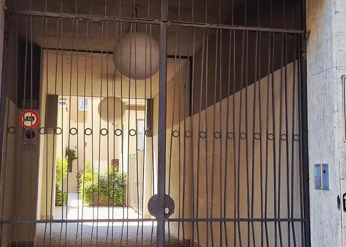 Vytalea - Trilocale Moderno Con Patio E Doppi Servizi, Vicino M4 - Modern 2-bedroom With Patio&two Bathrooms, Near Metro M4 * Milano