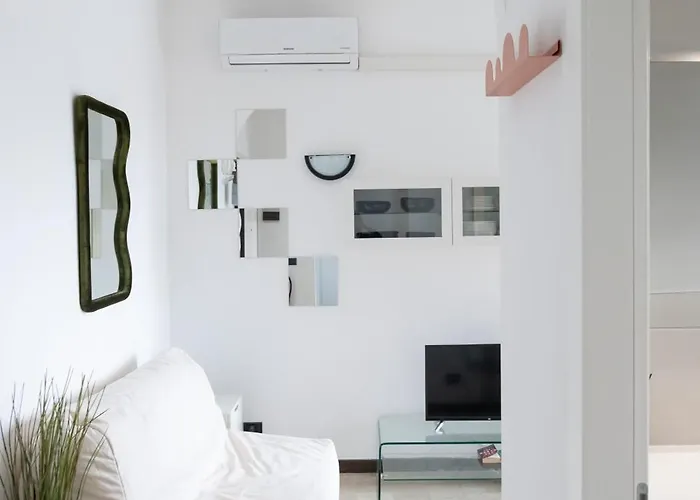 Vivace Bilocale Con Vista Sul Naviglio -mirable Pm Daire