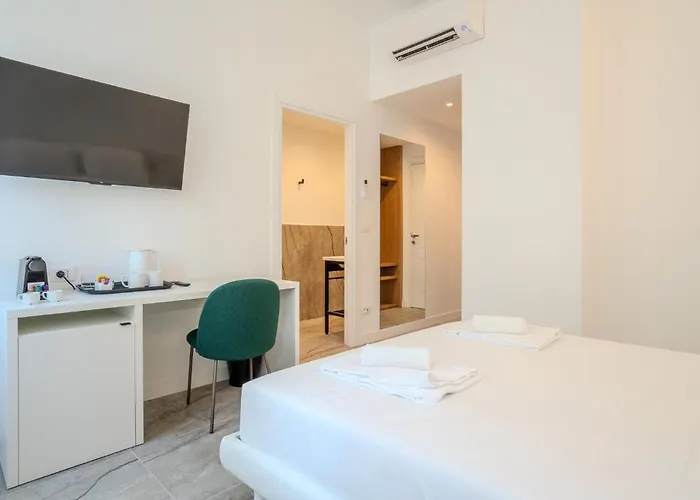 Italianflat - Vandom 1 Duomo Foresteria Lombarda ゲストハウス