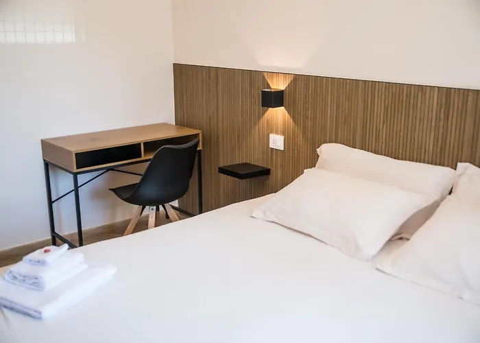 Show Mi - Rho Fiera & San Siro - Free Parking 3*