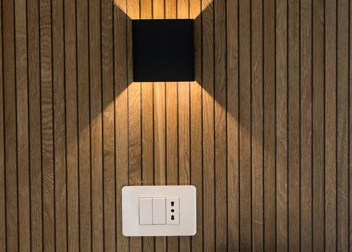 ゲストハウス Show Mi - Rho Fiera & San Siro - Free Parking