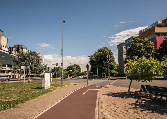 ゲストハウス Show Mi - Rho Fiera & San Siro - Free Parking