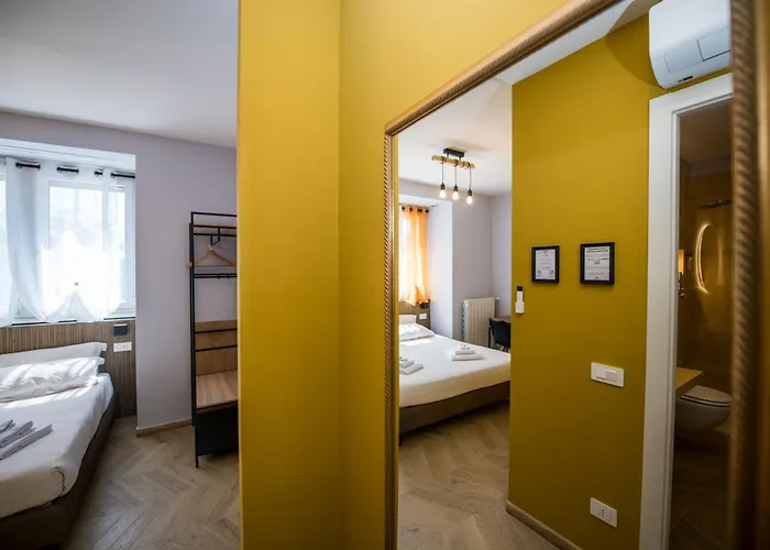 ゲストハウス Show Mi - Rho Fiera & San Siro - Free Parking ミラノ