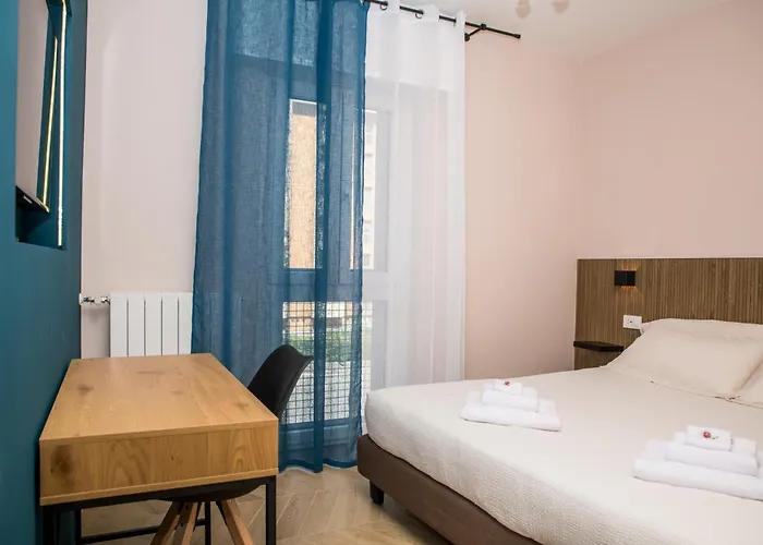 Show Mi - Rho Fiera & San Siro - Free Parking ゲストハウス 3*