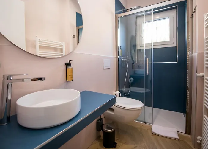 ゲストハウス Show Mi - Rho Fiera & San Siro - Free Parking