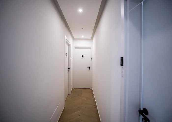 Show Mi - Rho Fiera & San Siro - Free Parking 3* ミラノ