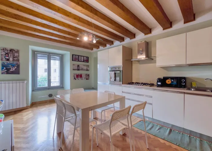 I-host - Trilocale Navigli Con Vista Darsena *