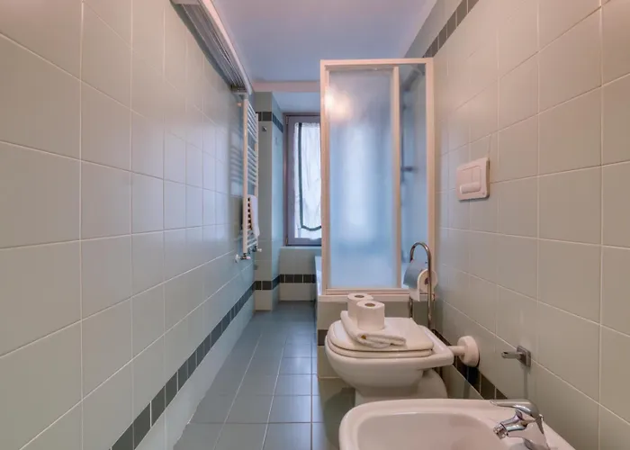 I-host - Trilocale Navigli Con Vista Darsena