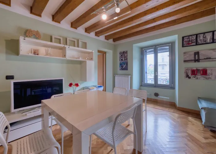 Apartamento I-host - Trilocale Navigli Con Vista Darsena Milán