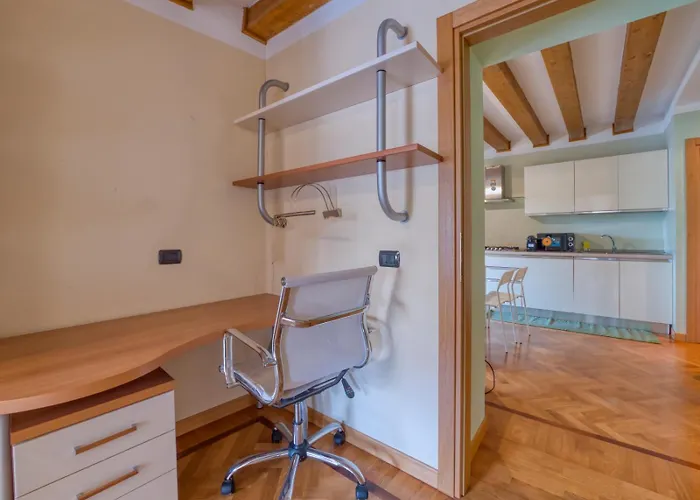 I-host - Trilocale Navigli Con Vista Darsena *