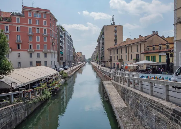 I-host - Trilocale Navigli Con Vista Darsena