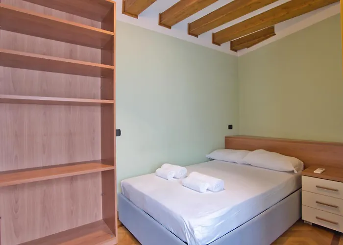 Apartamento I-host - Trilocale Navigli Con Vista Darsena Milán