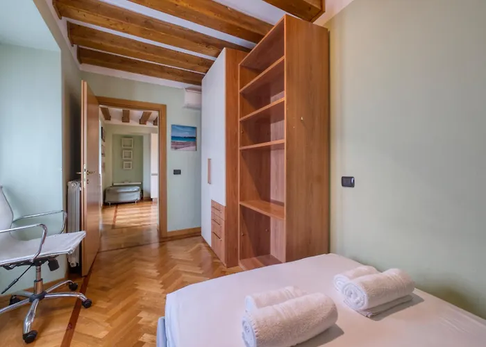 I-host - Trilocale Navigli Con Vista Darsena Apartamento *