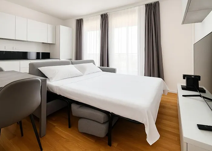 Giaxtower Gym Spa&pool Skyline View Apartament *