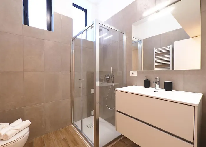 Primopiano - Puglie Flats Апартаменты Милан