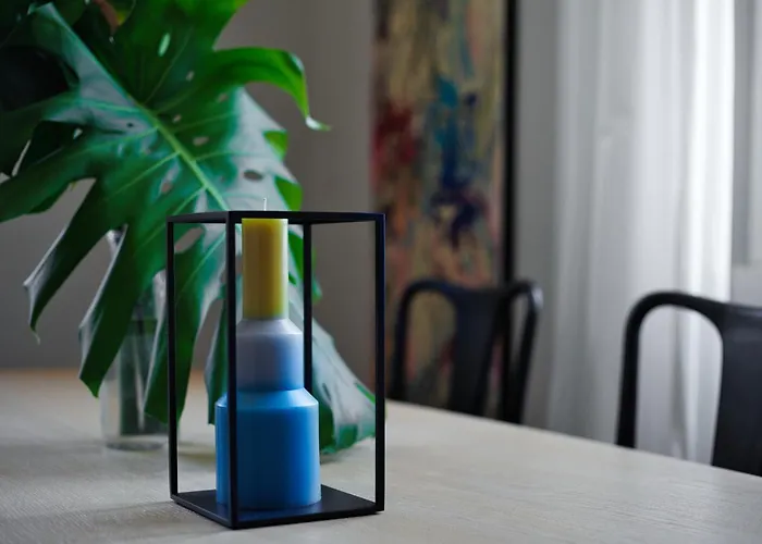 Hostmate - - Zara 61 *