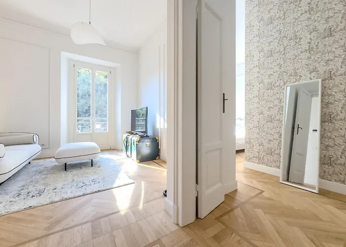 Design & Comfort In Porta Romana Milan