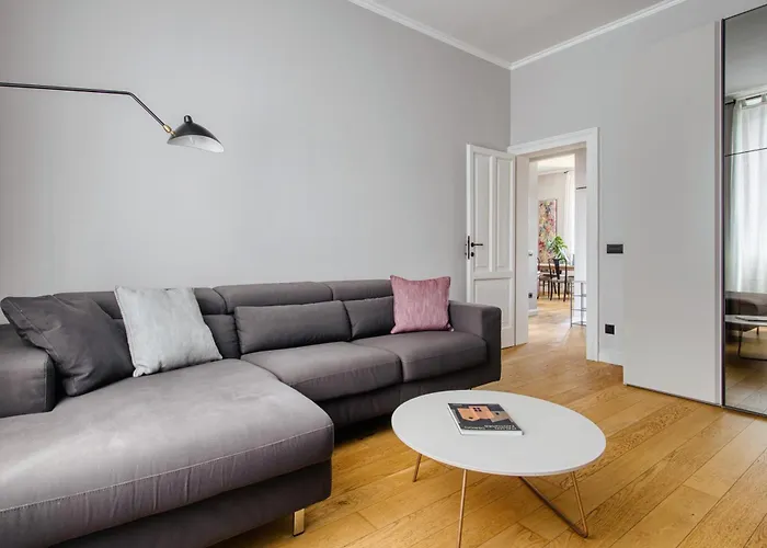 Hostmate - - Zara 61