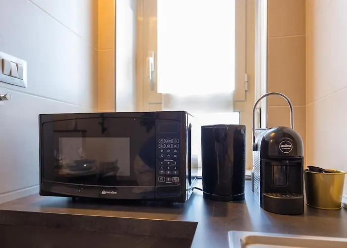Apartment Bright & Cozy 2 Bedroom Flat 50m From M4 Stop