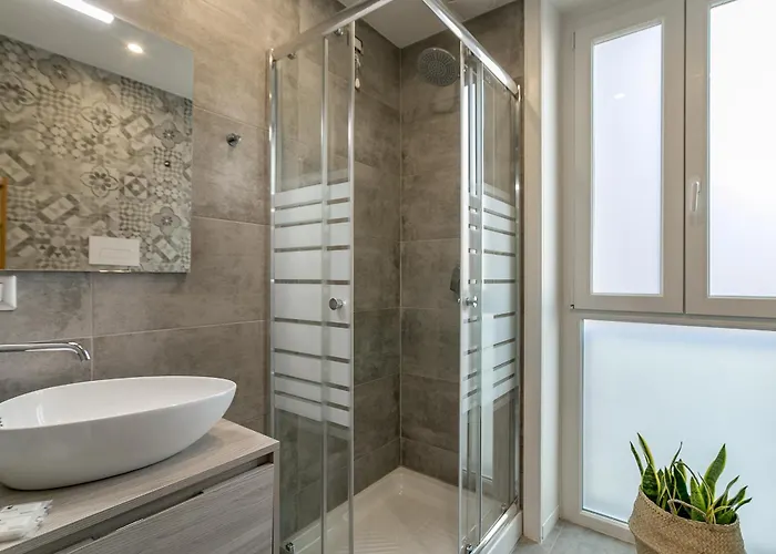 Joivy Modern With Balcony Near Διαμέρισμα