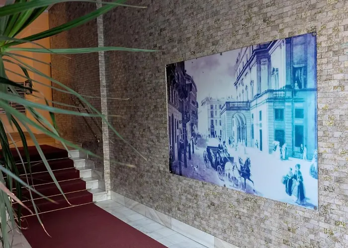 Urban - Near San Siro Stadium, Fiera Milano, American Embassy, Portello, Life And Arco Della Pace Movida 밀라노