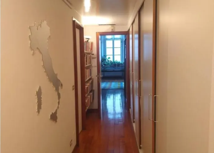 Accogliente Stanza Privata Con Bagno In Zona Duomo, Ubytování v soukromí Milán