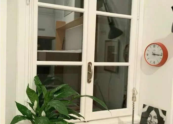 Accogliente Stanza Privata Con Bagno In Zona Duomo, Ubytování v soukromí *