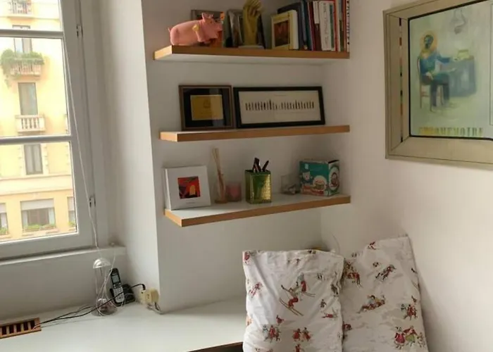 Ubytování v soukromí Accogliente Stanza Privata Con Bagno In Zona Duomo, Milán