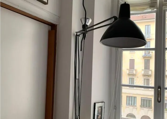 Accogliente Stanza Privata Con Bagno In Zona Duomo, Ubytování v soukromí Milán