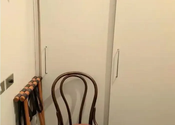 Accogliente Stanza Privata Con Bagno In Zona Duomo, Milán