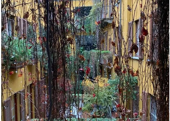 Accogliente Stanza Privata Con Bagno In Zona Duomo, *