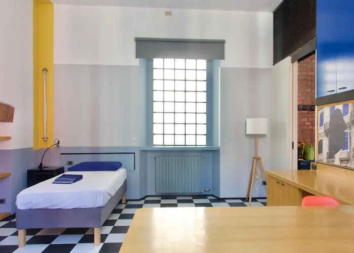 Bocconi Color Апартаменты *