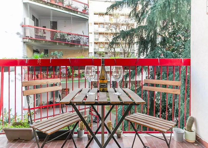 Apartment Just Urban - 2br 2 Bathrooms With Balconies -city Life & M5 *