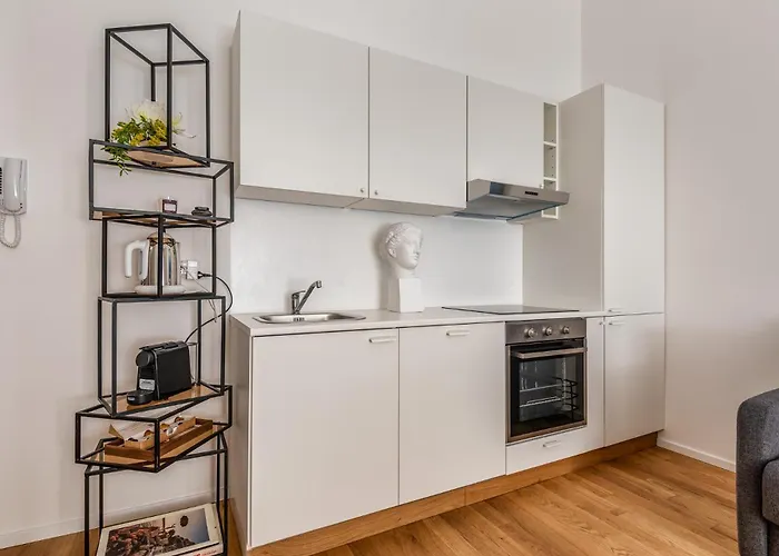 Intrho Isola Luxury , Modern & Cozy Mediolan