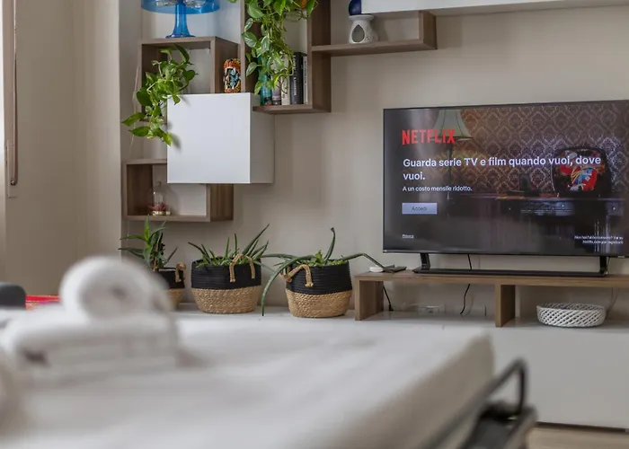 Stylish Porta Romana With Terrace Apartmán