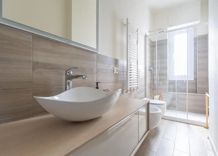 Stylish Porta Romana With Terrace Milán