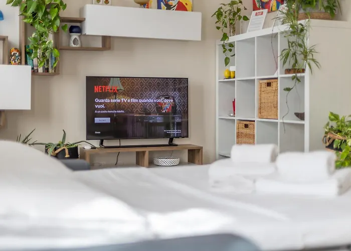 Stylish Porta Romana With Terrace Milán