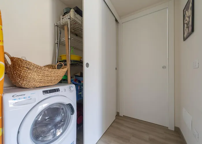 Stylish Porta Romana With Terrace Apartmán