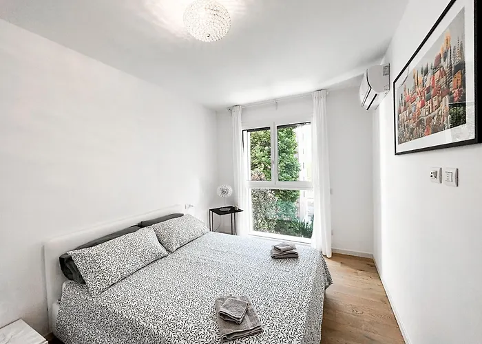 Con Terrazza Lägenhet *
